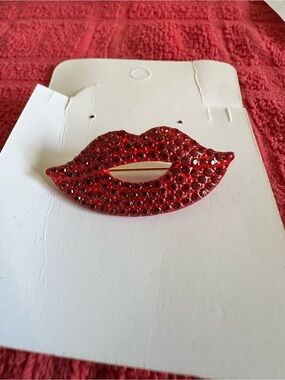 Glam Red Crystal Lip Brooch for Women
